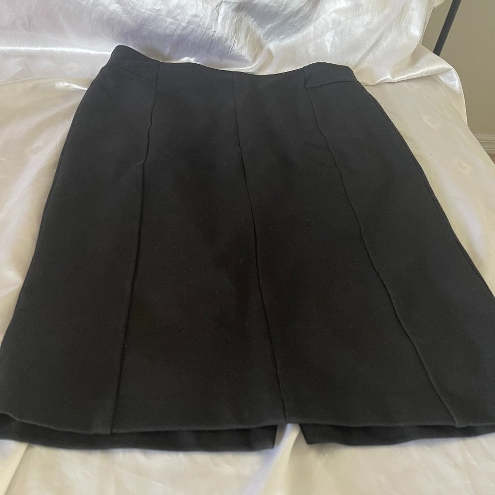 Tahari Zippered Back Pencil Skirt Size 12 Black